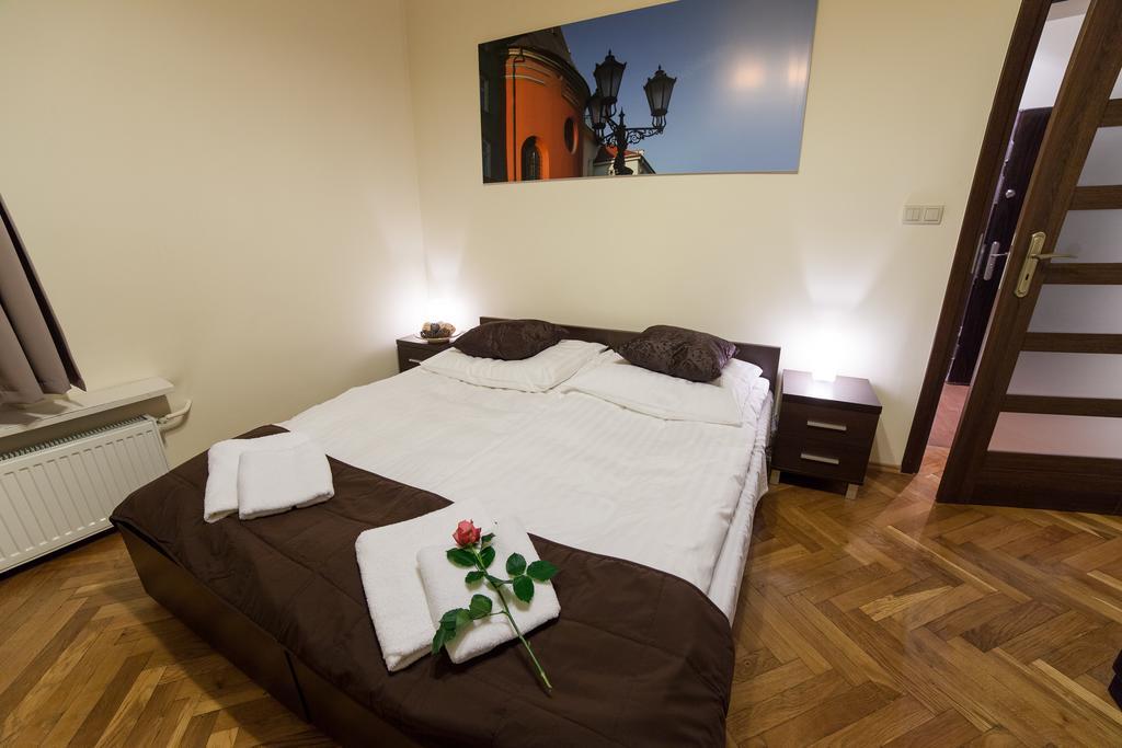 Place 4 You Apartments Krakau Kamer foto