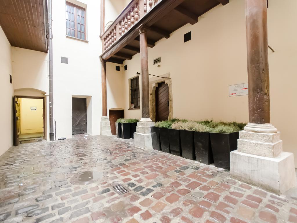 Place 4 You Apartments Krakau Buitenkant foto