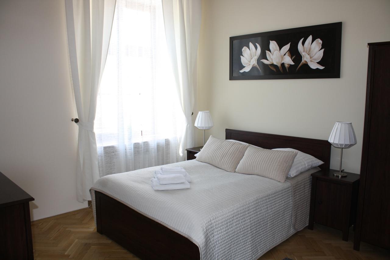 Place 4 You Apartments Krakau Buitenkant foto